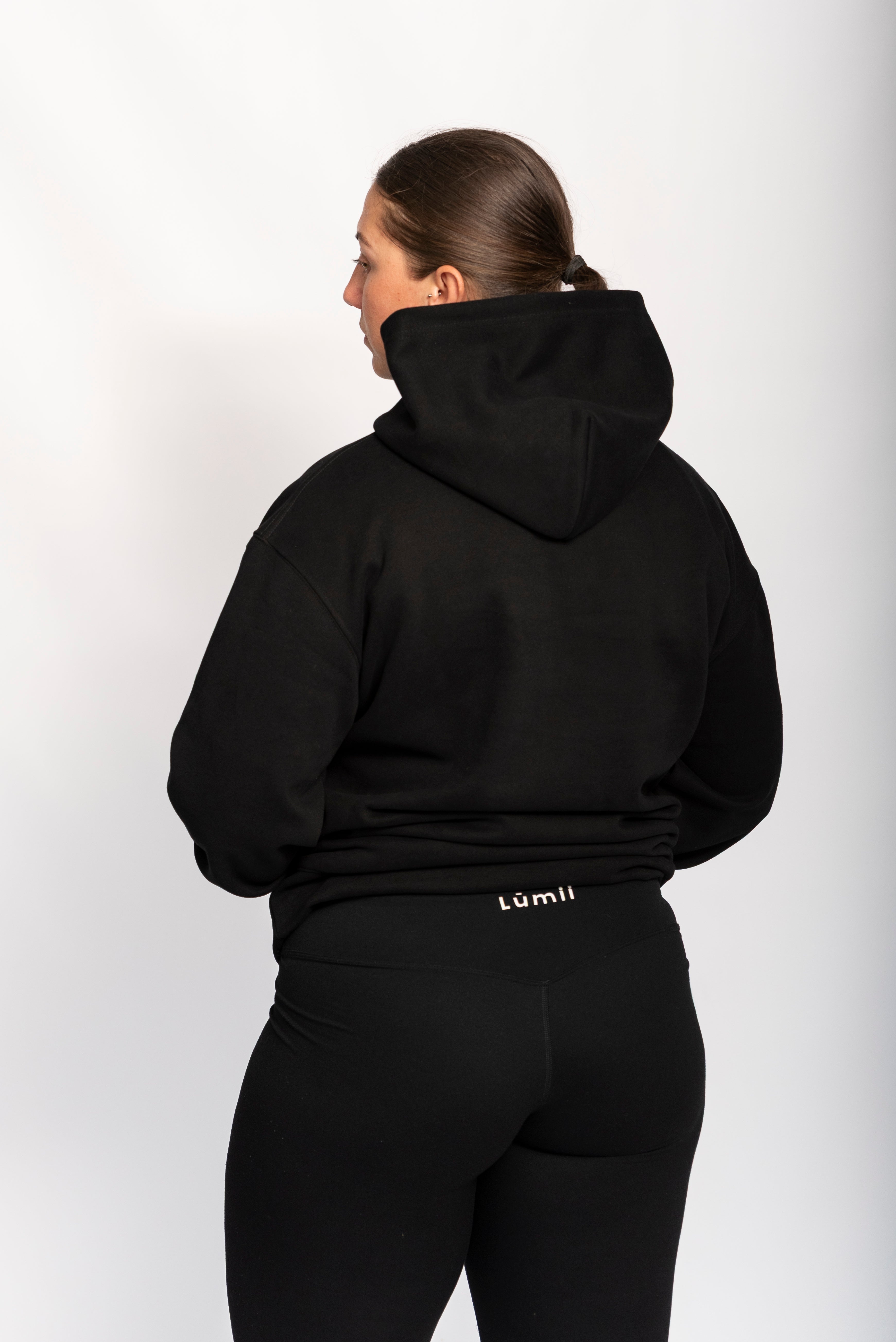 Essential Hoodie - ONYX